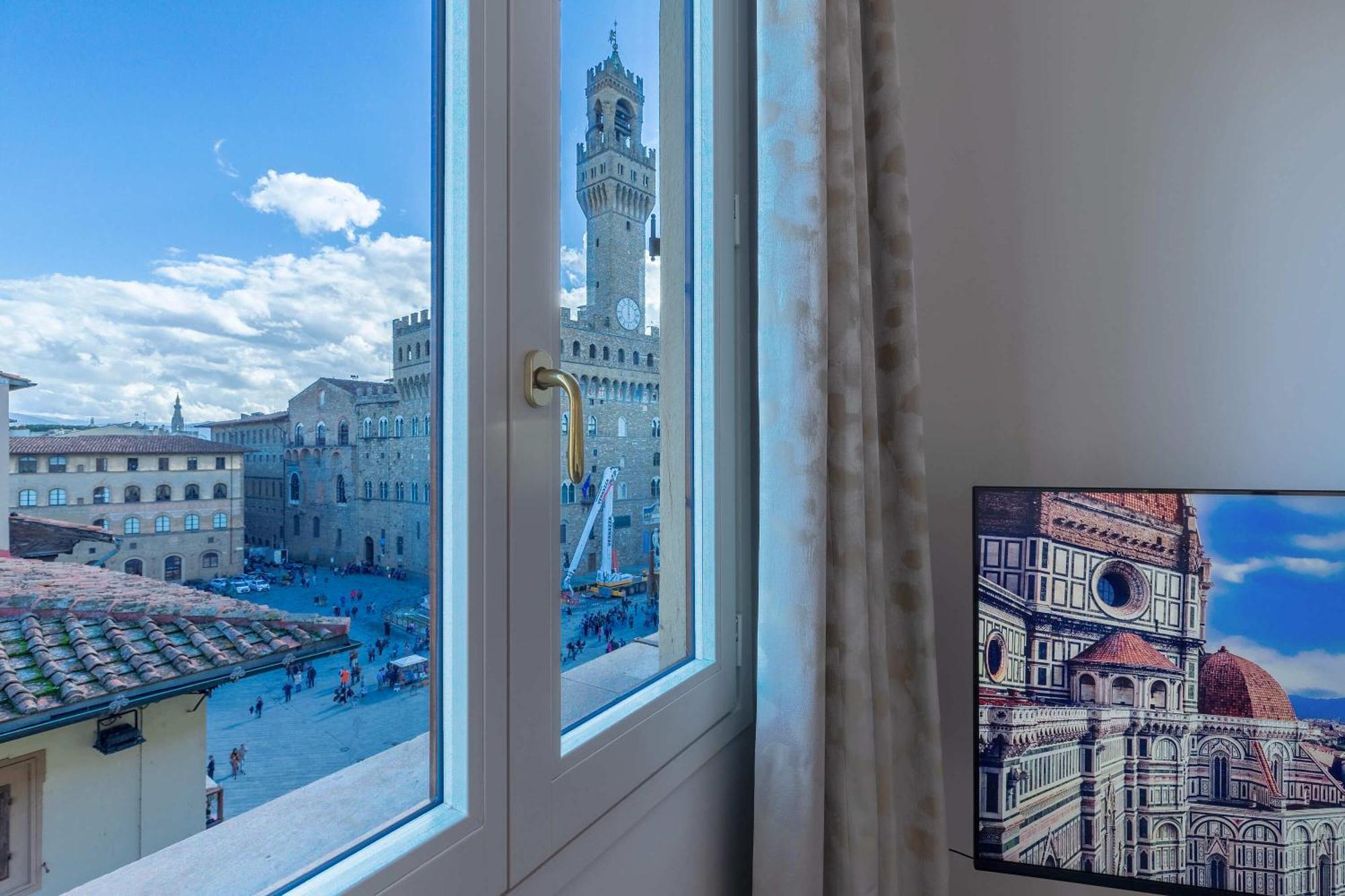Dora Penthouse Uffizi View Florença