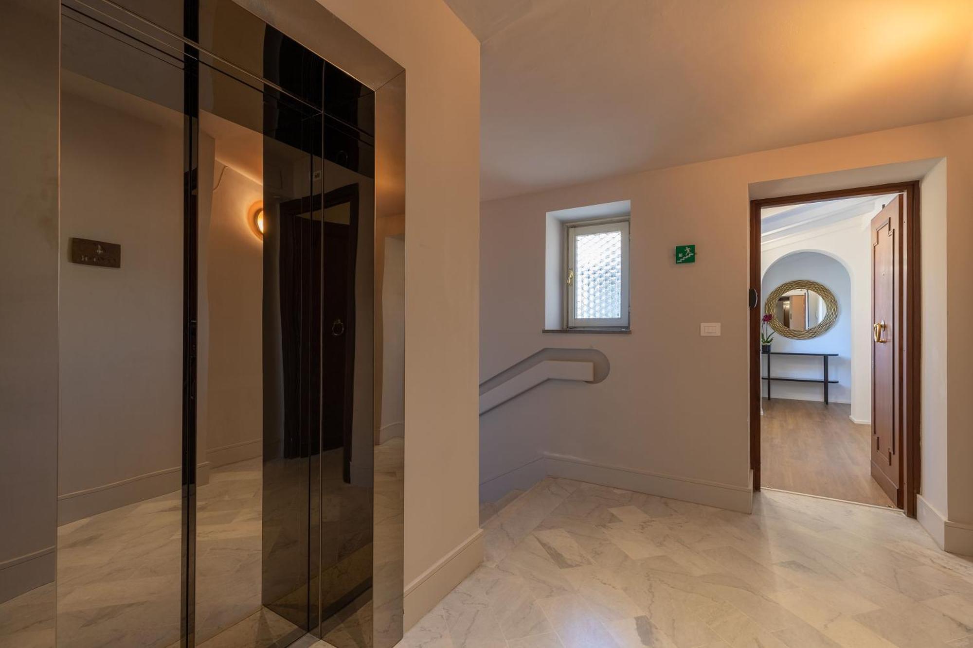Dora Penthouse Uffizi View * Florenz